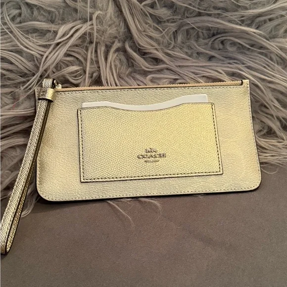 NWT Coach Metallic Gold Wristlet gift ready - Picture 6 of 6